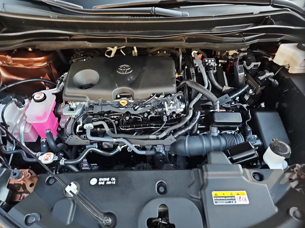 Certified 2024 Toyota Sienna XLE w/ XLE Plus Package FWD image 24
