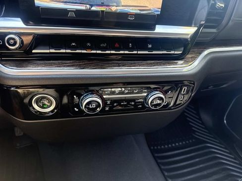 Used 2022 GMC Sierra 1500 Elevation AWD/4WD image 28
