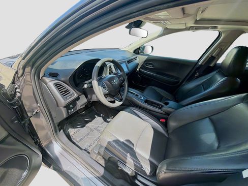 Used 2020 Honda HR-V EX image 9