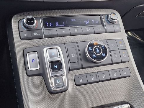 Used 2021 Hyundai Palisade Limited image 26