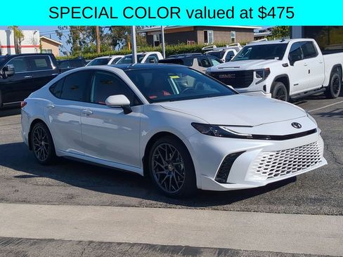 Used 2025 Toyota Camry XSE image 10