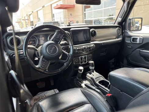 Used 2021 Jeep Gladiator Sport AWD/4WD image 6
