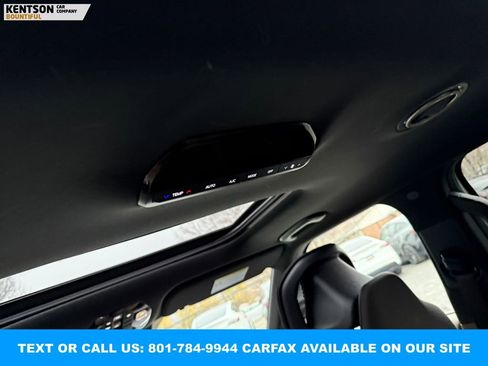 Used 2024 Kia EV9 Land image 41