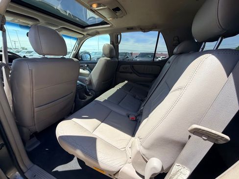Used 2006 Toyota Sequoia Limited AWD/4WD image 25