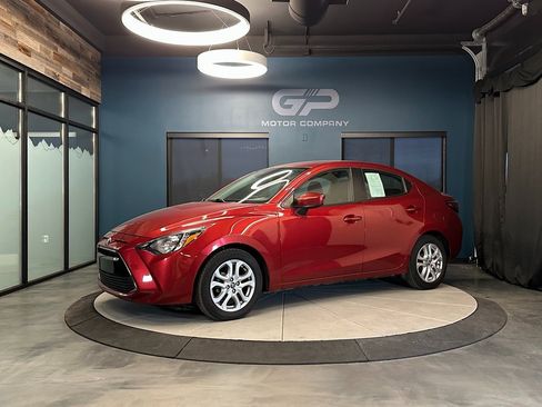 Used 2017 Toyota Yaris iA image 7