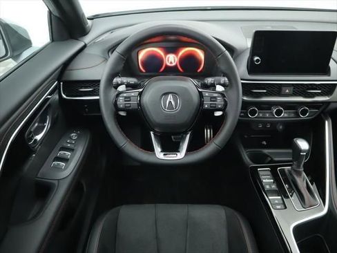 Used 2025 Acura ADX A-Spec image 11