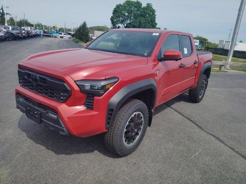 New 2026 Toyota Tacoma TRD Off-Road AWD/4WD image 2