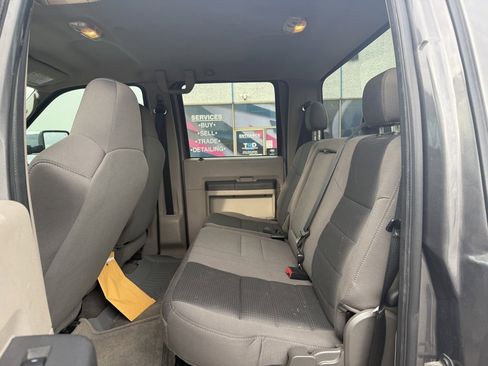 Used 2010 Ford F250 XLT image 11