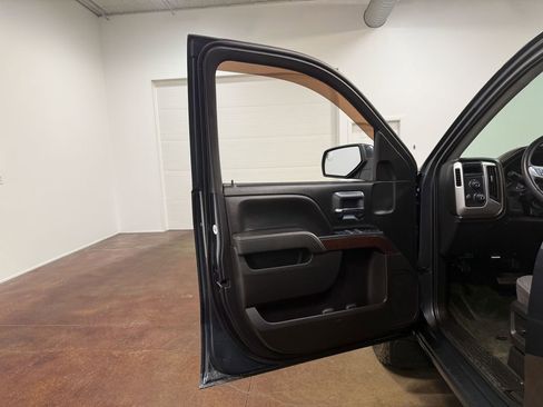 Used 2018 GMC Sierra 1500 SLE image 55