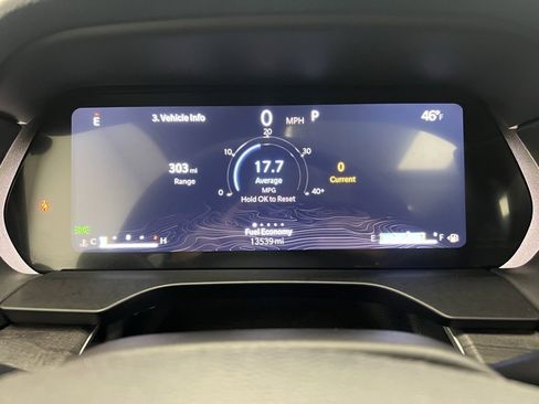 Used 2024 Jeep Grand Cherokee L Limited w/ Luxury Tech Group II image 26