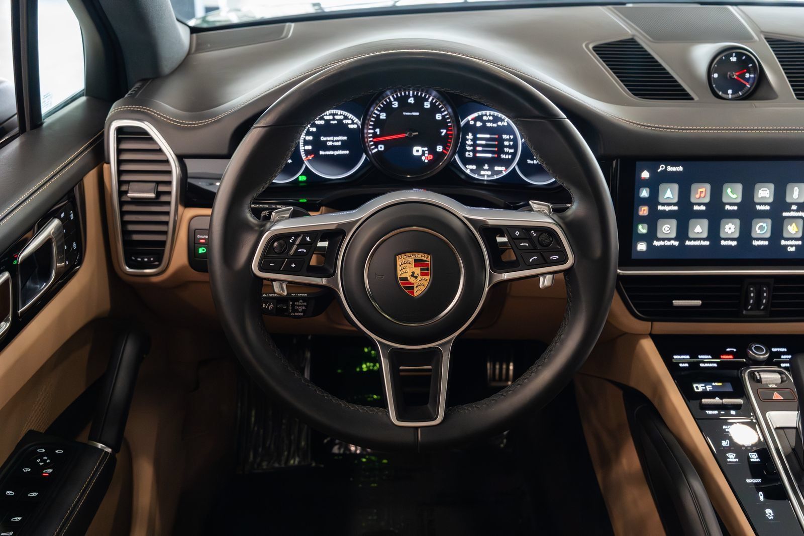 Used 2023 Porsche Cayenne S AWD/4WD image 12