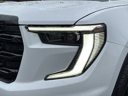New 2026 GMC Acadia Elevation image 4