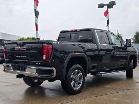 New 2026 GMC Sierra 2500 SLE AWD/4WD image 16