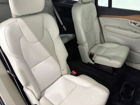 Used 2022 Volvo XC90 T8 Inscription Expression w/ Climate Package AWD/4WD image 24