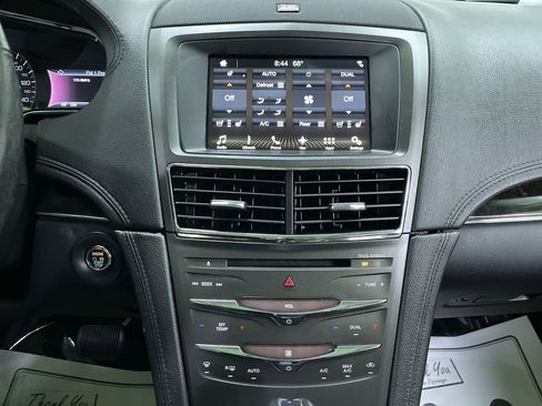 Used 2017 Lincoln MKT AWD w/ Technology Package image 24