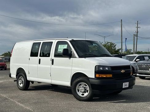 New 2026 Chevrolet Express 2500 image 9