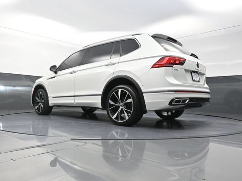 Used 2024 Volkswagen Tiguan SEL R-Line AWD/4WD image 25