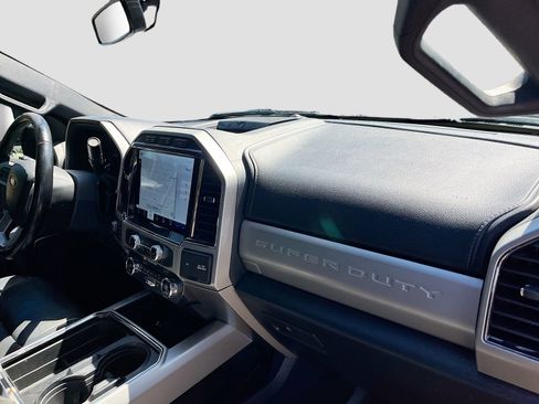 Used 2022 Ford F250 Lariat w/ Tremor Off-Road Package AWD/4WD image 30