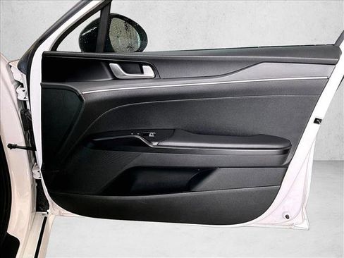 Used 2022 Kia K5 GT-Line FWD image 19