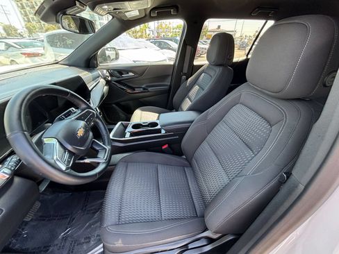 Used 2025 Chevrolet Equinox LT FWD image 27