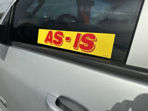 Used 2018 Chevrolet Silverado 1500 LT w/ Texas Edition image 10