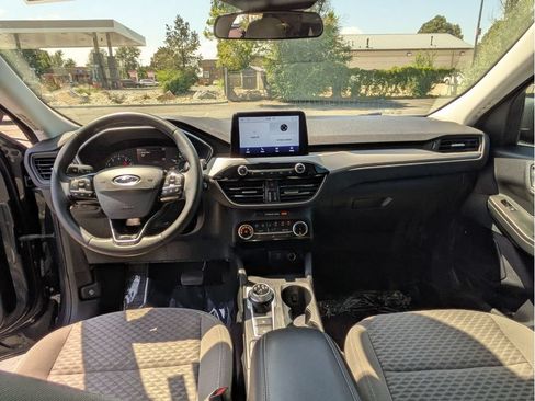 Used 2022 Ford Escape SE w/ Cold Weather Package AWD/4WD image 24
