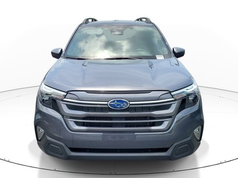 Certified 2025 Subaru Forester Premium AWD/4WD image 2