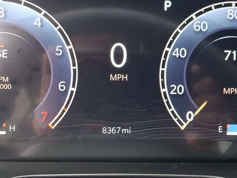 Used 2023 Jeep Grand Cherokee Altitude AWD/4WD image 25