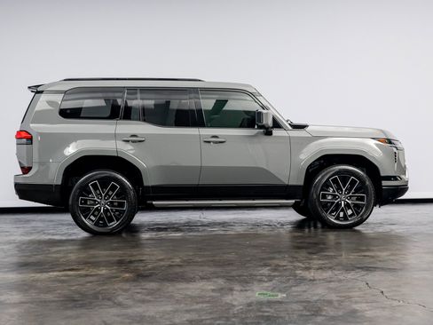 Used 2025 Lexus GX 550 image 22