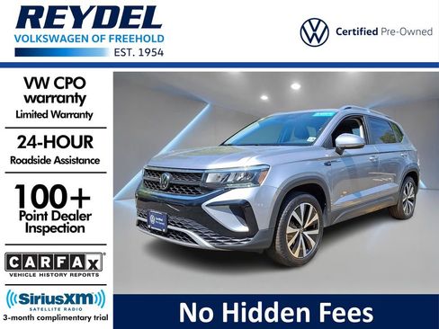 Certified 2023 Volkswagen Taos SE w/ Panoramic Sunroof Package AWD/4WD image 1