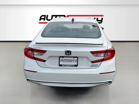 Used 2022 Honda Accord Sport image 6