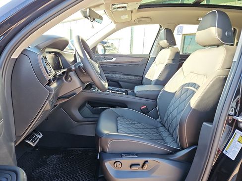 New 2026 Volkswagen Atlas SEL Premium R-Line image 12