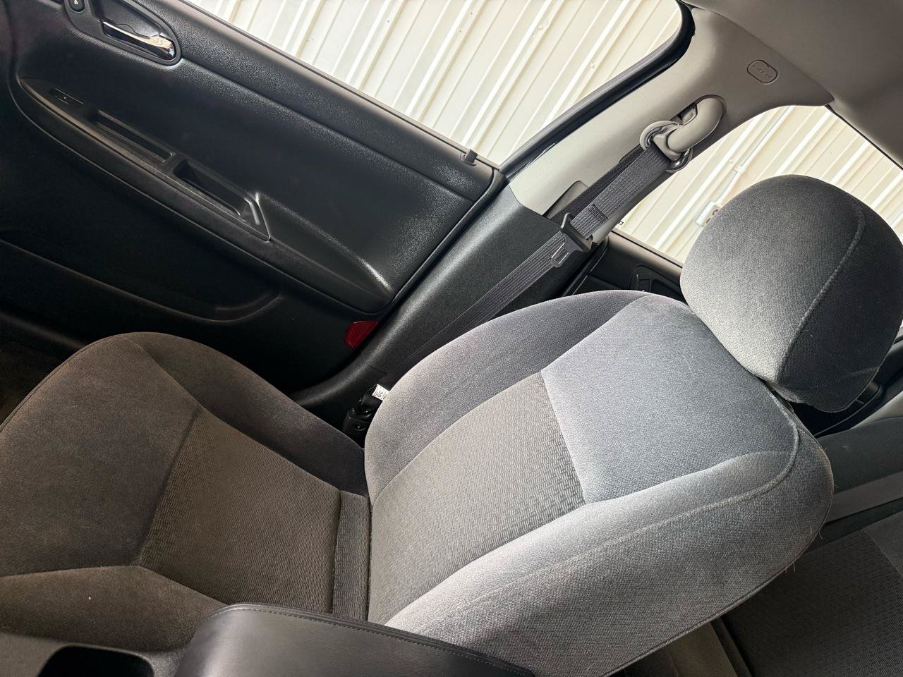 Used 2009 Chevrolet Impala LS FWD image 32