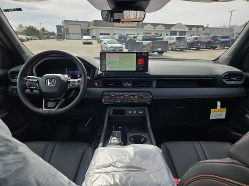 New 2026 Honda Pilot TrailSport image 23