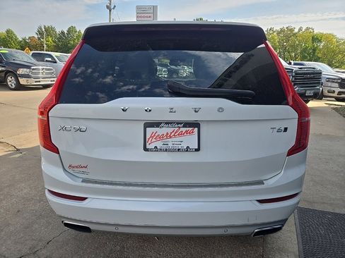 Used 2021 Volvo XC90 T6 Momentum image 9