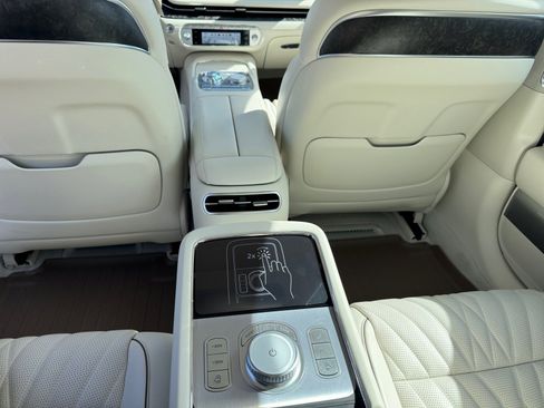 Used 2024 Genesis G90 3.5T image 32