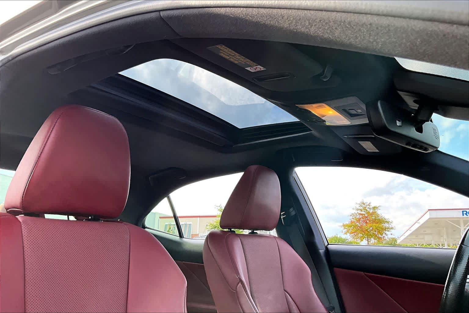 Used 2017 Lexus IS 300 F Sport w/ F Sport Package AWD/4WD image 14