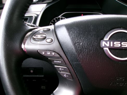 Used 2023 Nissan Murano SV AWD/4WD image 10