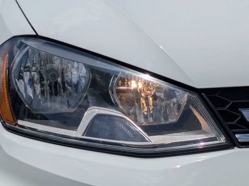 Used 2017 Volkswagen Golf Alltrack S AWD/4WD image 10