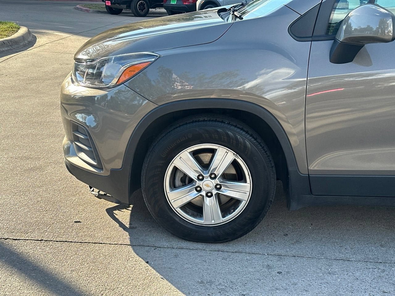 Used 2020 Chevrolet Trax LS w/ Tint and Cruise Package FWD image 9