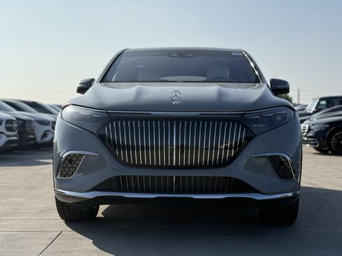 New 2025 Mercedes-Benz Maybach EQS 680 4MATIC image 5