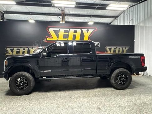 Used 2022 Ford F350 Lariat w/ Tremor Off-Road Package AWD/4WD image 2
