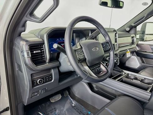 New 2026 Ford F450 Platinum w/ FX4 Off-Road Package image 9