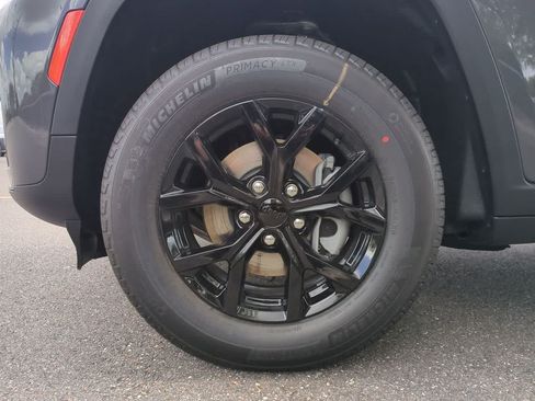 New 2026 Jeep Grand Cherokee Altitude AWD/4WD image 14