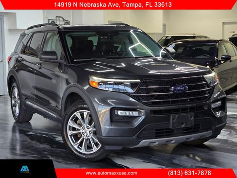 Used 2020 Ford Explorer XLT w/ Equipment Group 202A AWD/4WD image 2