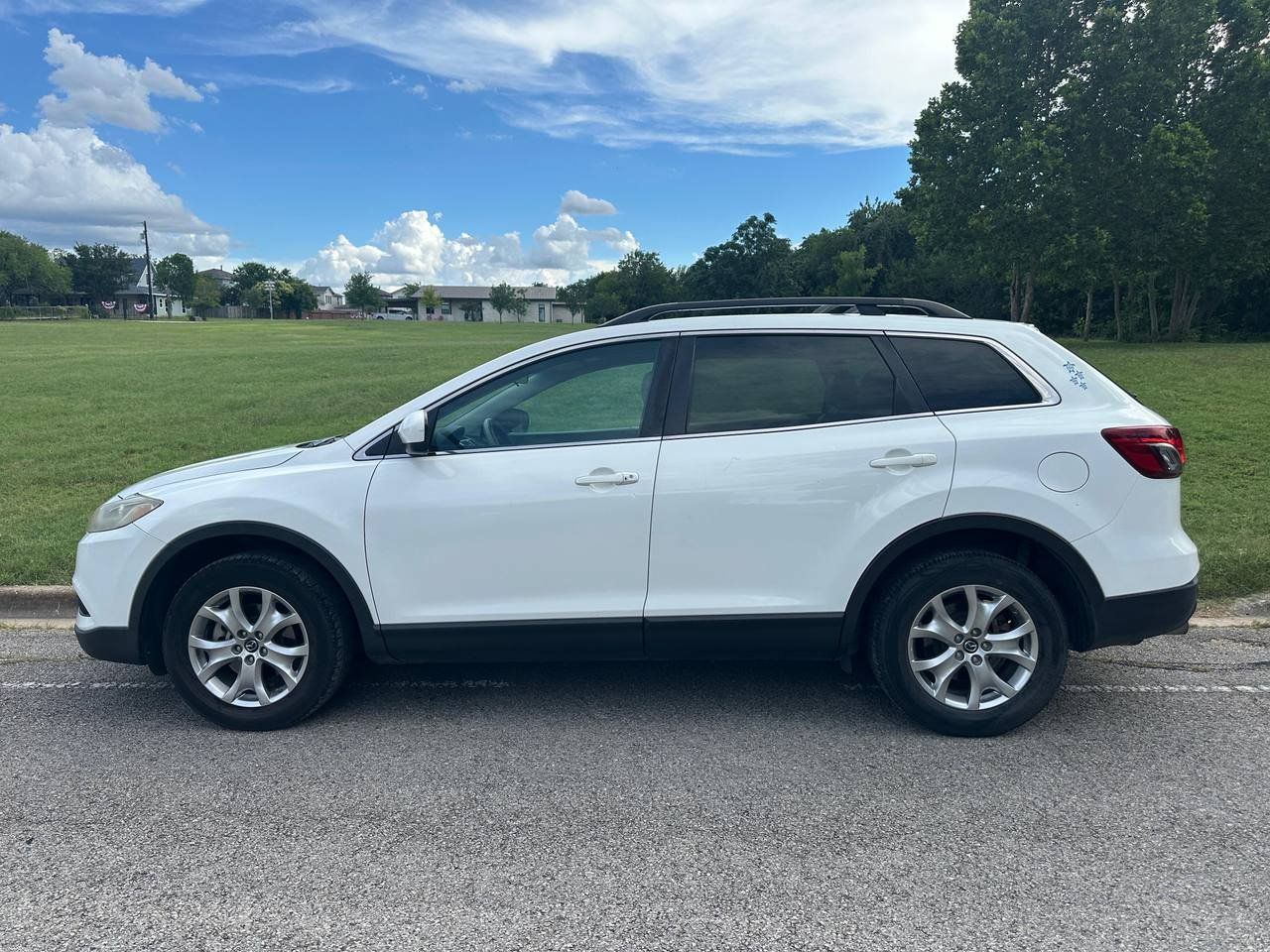 Used 2015 MAZDA CX-9 Touring w/ Touring Technology Package FWD image 1
