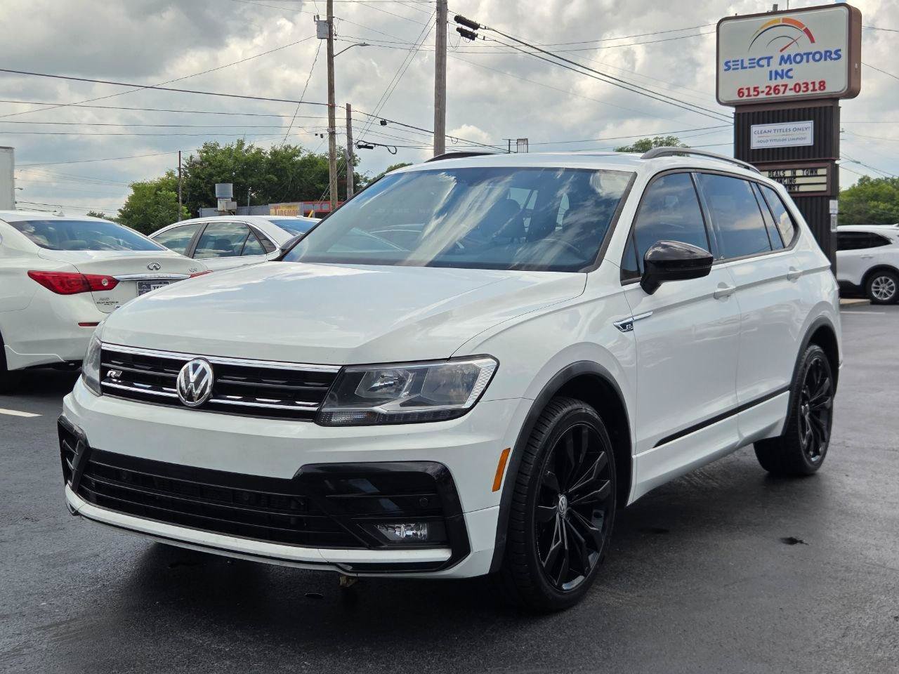 Used 2020 Volkswagen Tiguan SE R-Line FWD image 2