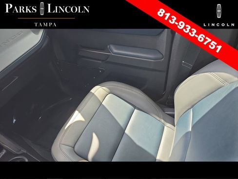 Used 2024 Ford Bronco Outer Banks AWD/4WD image 13