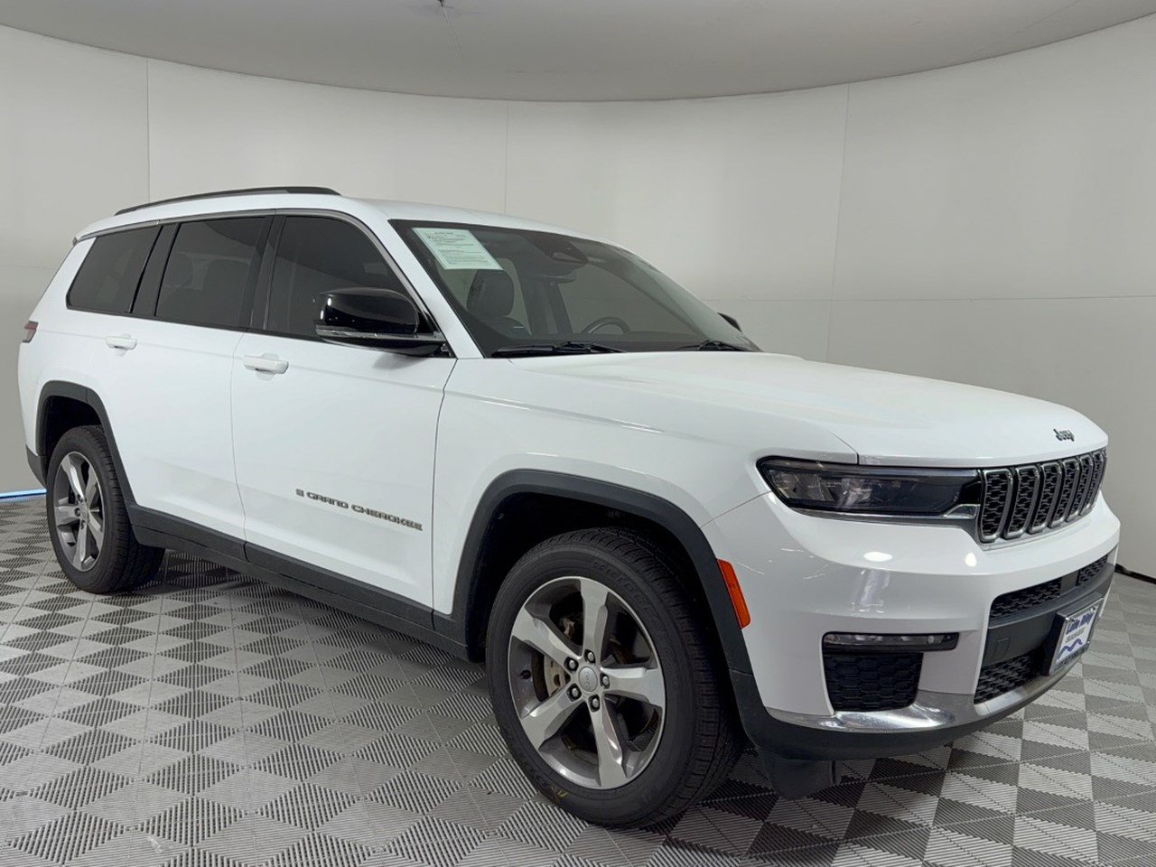 Used 2021 Jeep Grand Cherokee L Limited RWD image 7