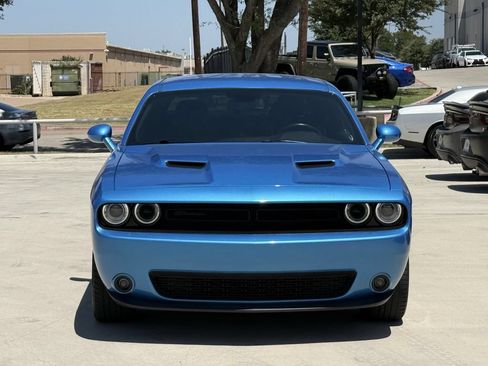 Used 2023 Dodge Challenger SXT w/ Blacktop Package RWD image 7